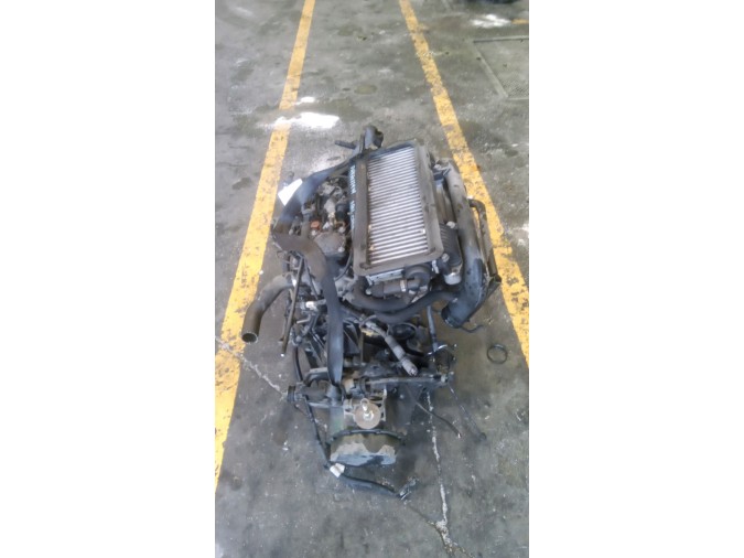 MOTOR CON ACCESORIOS Y CAJA DE CAMBIOS CITROEN XSARA 2000