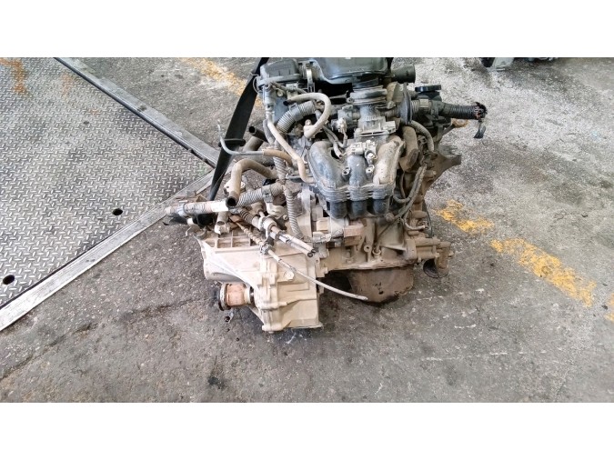 MOTOR CON ACCESORIOS Y CAJA DE CAMBIOS CITROEN C1 2011