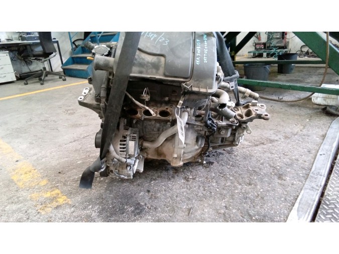 MOTOR CON ACCESORIOS Y CAJA DE CAMBIOS CITROEN C1 2011