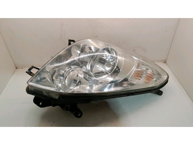 FARO DELANTERO DERECHO TOYOTA COROLLA 2009
