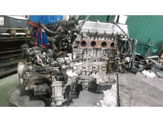 MOTOR CON ACCESORIOS Y CAJA DE CAMBIOS TOYOTA COROLLA 2009