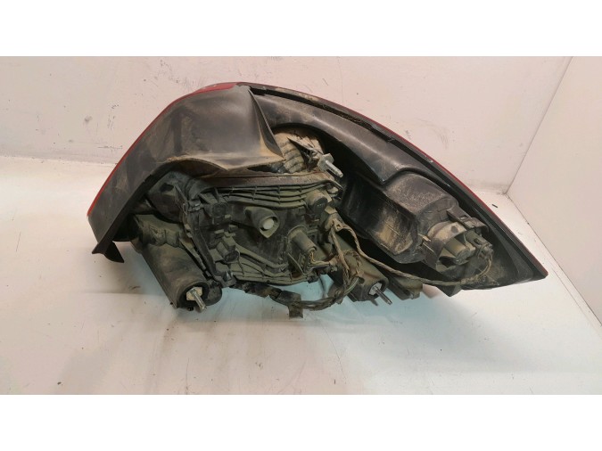 PILOTO TRASERO IZQUIERDO FIAT LINEA 2011