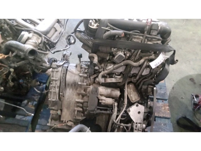 MOTOR CON ACCESORIOS Y CAJA DE CAMBIOS MERCEDES A 180 CDI 2010
