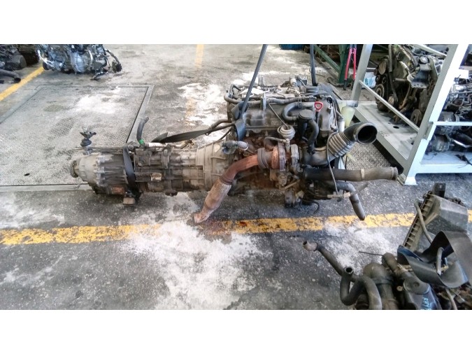 MOTOR CON ACCESORIOS Y CAJA DE CAMBIOS SSANGYONG KYRON