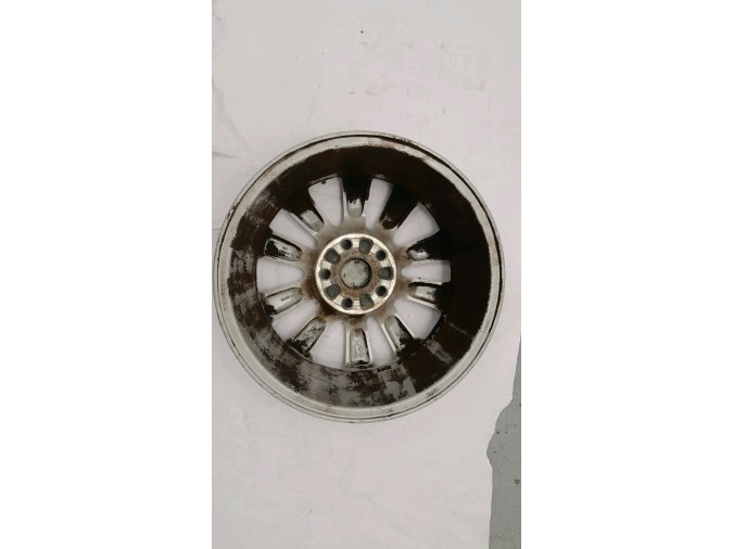 LLANTA SO TOYOTA AURIS 2007