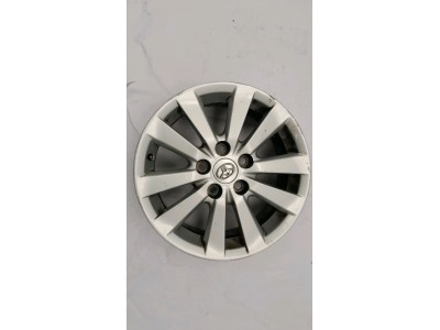 LLANTA SO TOYOTA AURIS 2007
