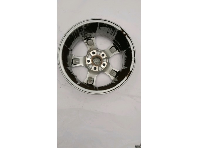 LLANTA SO TOYOTA AURIS 2011