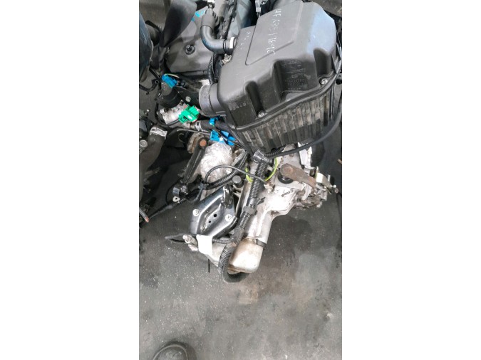 MOTOR CON ACCESORIOS Y CAJA DE CAMBIOS PEUGEOT 106 2001