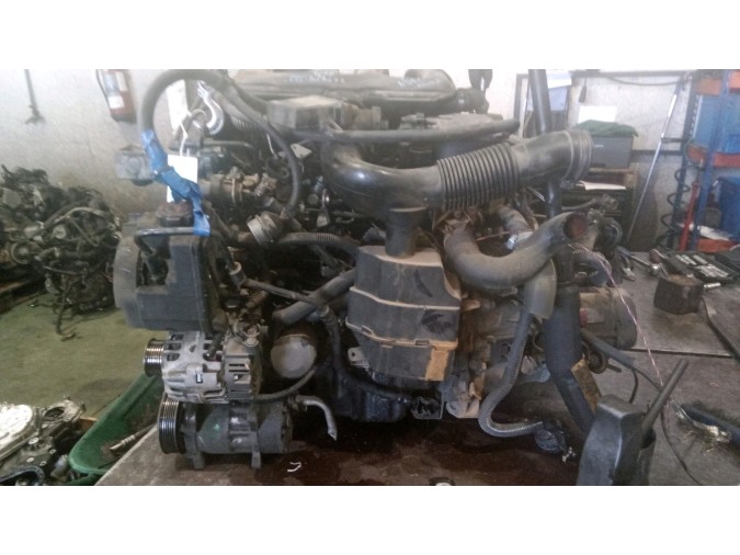 MOTOR CON ACCESORIOS Y CAJA DE CAMBIOS PEUGEOT 206 2000