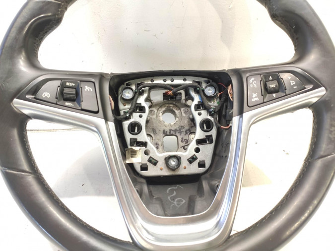 Volante OPEL INSIGNIA 2011