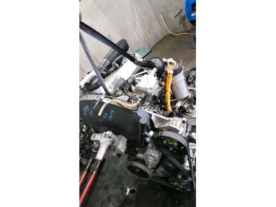 MOTOR CON ACCESORIOS Y CAJA DE CAMBIOS SEAT TOLEDO 1999