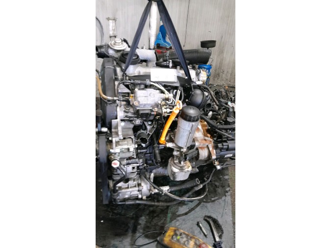 MOTOR CON ACCESORIOS Y CAJA DE CAMBIOS SEAT TOLEDO 1999