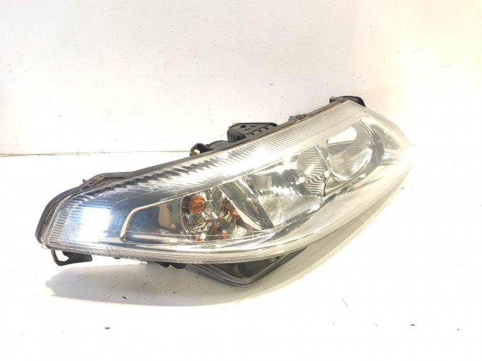 FARO DELANTERO DERECHO RENAULT LAGUNA 2003
