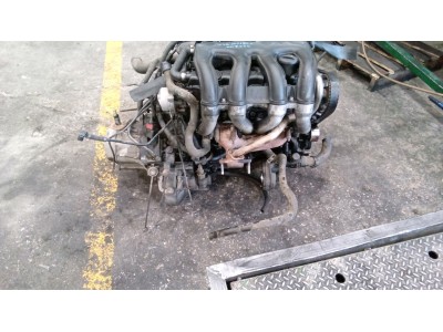 MOTOR CON ACCESORIOS Y CAJA DE CAMBIOS PEUGEOT PARTNER 2003