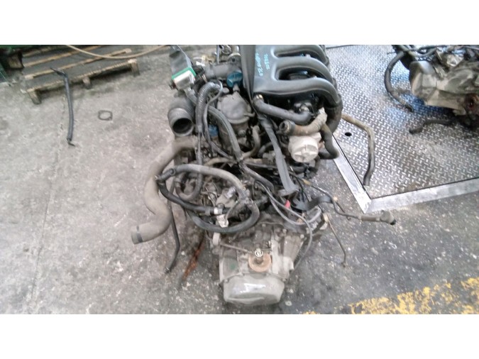 MOTOR CON ACCESORIOS Y CAJA DE CAMBIOS PEUGEOT PARTNER 2003
