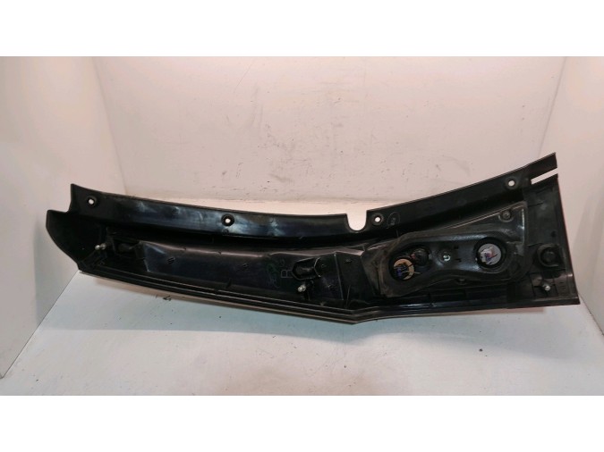 PILOTO TRASERO DERECHO MITSUBISHI GRANDIS 2005