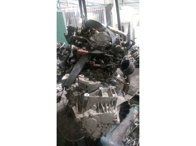 MOTOR CON ACCESORIOS SIN CAJA DE CAMBIOS FORD KUGA 2009