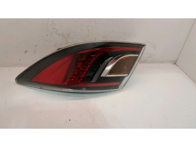PILOTO TRASERO DERECHO MAZDA 6 2008