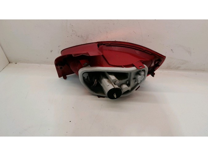 PILOTO TRASERO IZQUIERDO SEAT IBIZA 2010