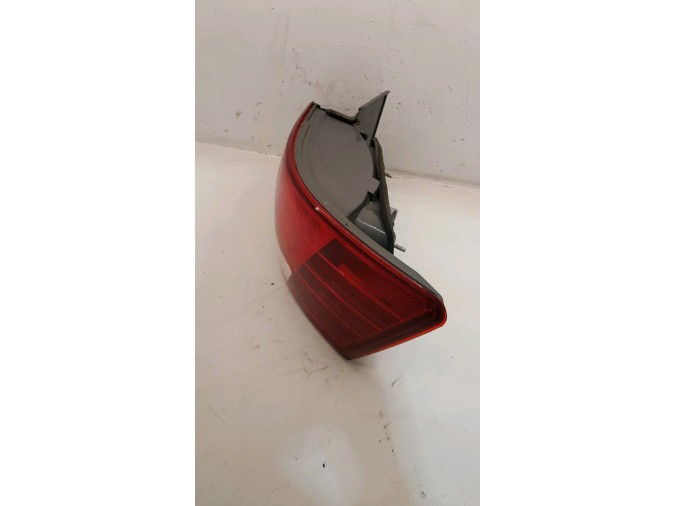 PILOTO TRASERO DERECHO HYUNDAI SONATA 2007