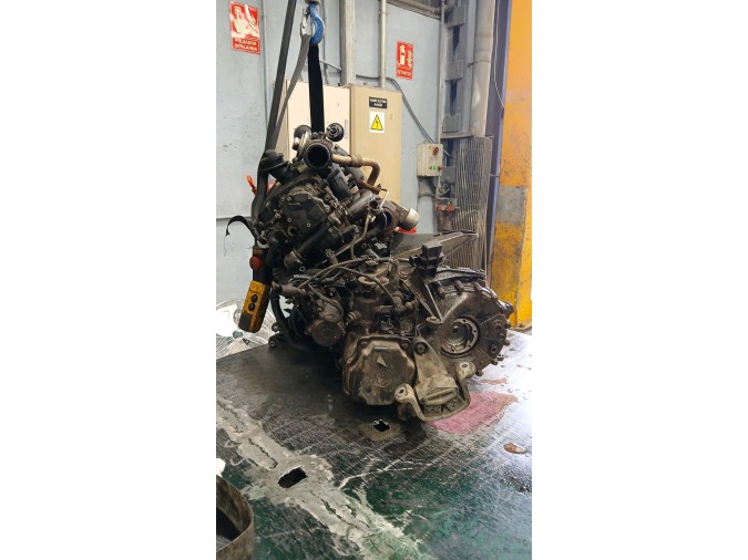 Motor VOLKSWAGEN TRANSPORTER 2005