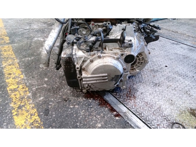 MOTOR CON ACCESORIOS Y CAJA DE CAMBIOS HYUNDAI TUCSON 2007