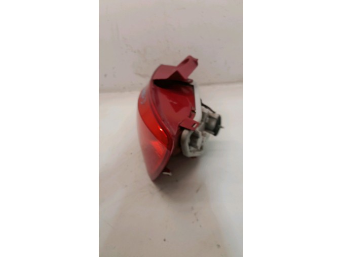 PILOTO TRASERO DERECHO SEAT IBIZA 2010
