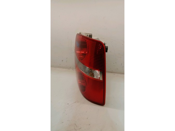PILOTO TRASERO DERECHO VOLKSWAGEN TOURAN 2006