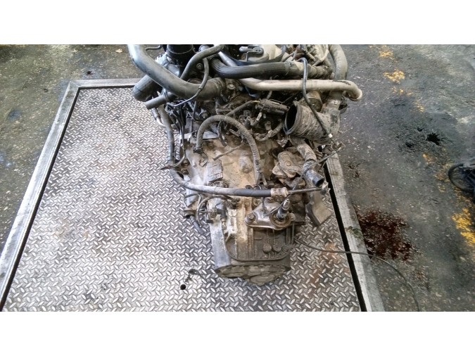 MOTOR CON ACCESORIOS Y CAJA DE CAMBIOS LANCIA PHEDRA 2006