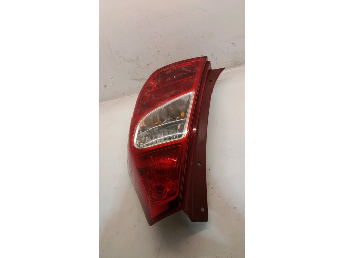 PILOTO TRASERO DERECHO HYUNDAI I10 2013