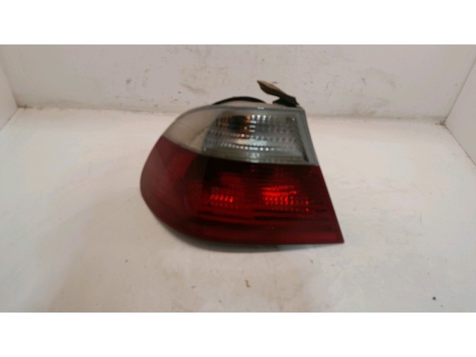 PILOTO TRASERO IZQUIERDO BMW 320I 2002