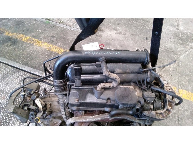 MOTOR CON ACCESORIOS SIN CAJA DE CAMBIOS MERCEDES VITO 2002