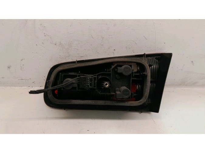PILOTO TRASERO IZQUIERDO RENAULT LAGUNA 2004