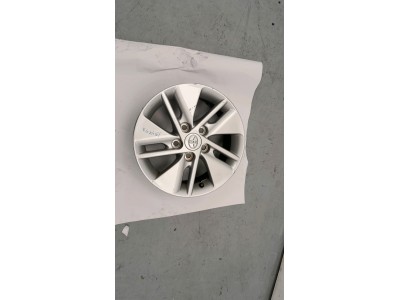 LLANTA SO TOYOTA AURIS 2013