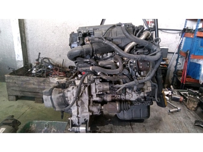 MOTOR CON ACCESORIOS SIN CAJA DE CAMBIOS CITROEN NEMO 2010