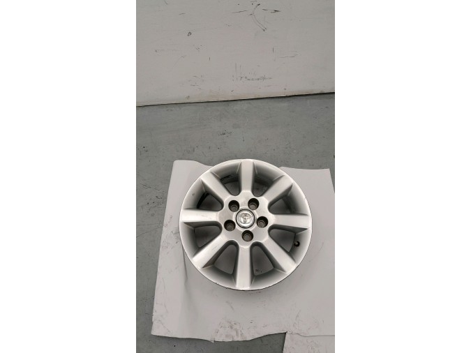 LLANTA SO TOYOTA AVENSIS 2007