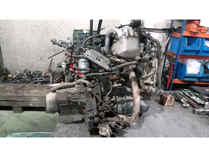 MOTOR CON ACCESORIOS Y CAJA DE CAMBIOS PEUGEOT 106 2002
