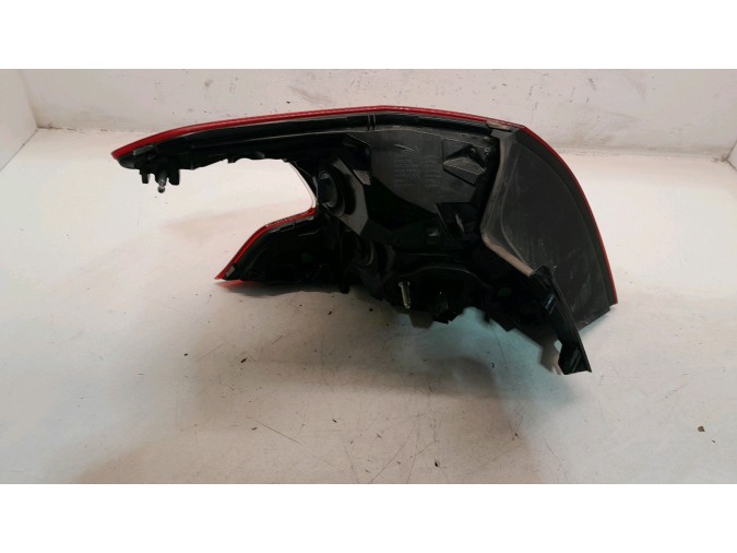 PILOTO TRASERO DERECHO EXTERIOR PEUGEOT 308 2016