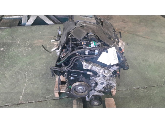 MOTOR CON ACCESORIOS SIN CAJA DE CAMBIOS PEUGEOT 308 2016