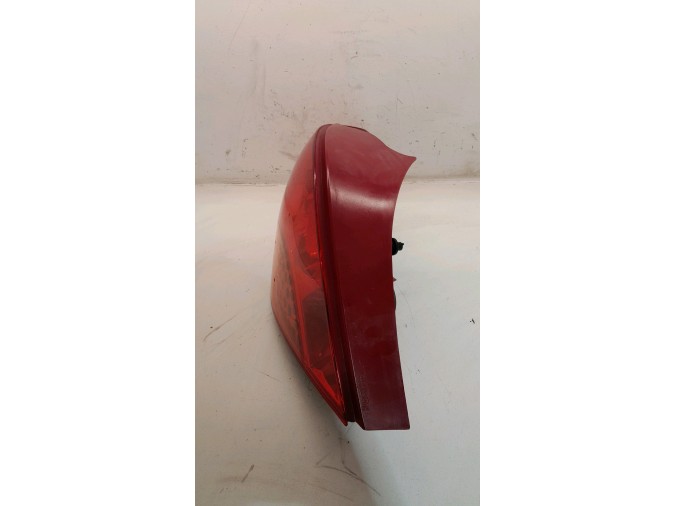 PILOTO TRASERO IZQUIERDO PEUGEOT 207 2006