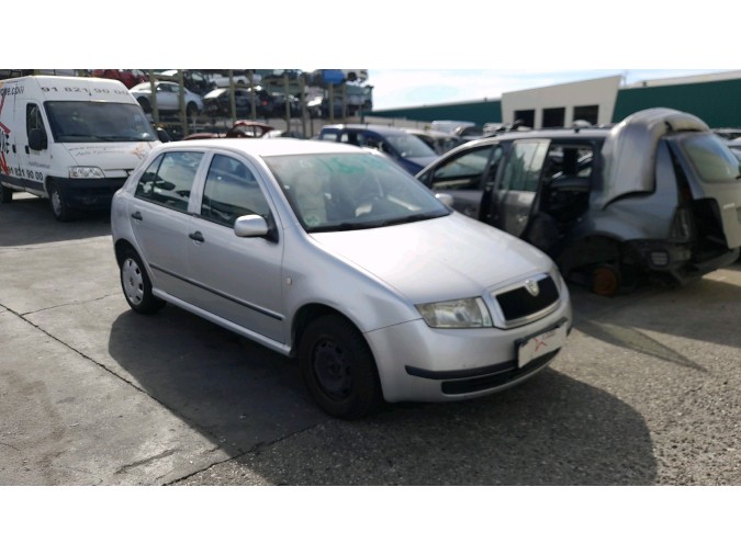 ELEVALUNAS DELANTERO DERECHO SKODA FABIA 2003