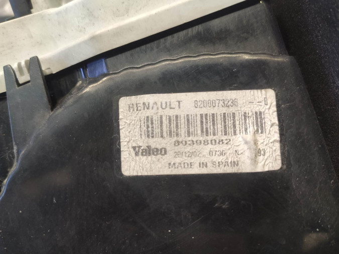 PILOTO TRASERO IZQUIERDO RENAULT MEGANE 2003