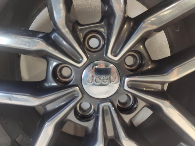 Llanta JEEP CHEROKEE 2018