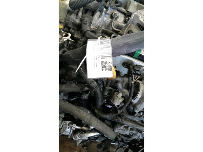 MOTOR CON ACCESORIOS Y CAJA DE CAMBIOS TOYOTA AURIS 2008