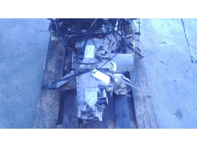 CAJA CAMBIOS NISSAN ALMERA 2000