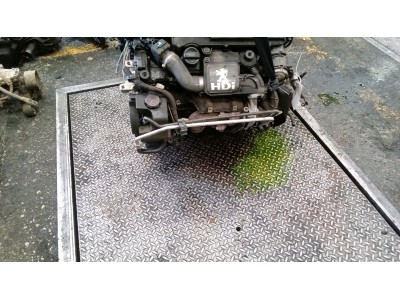 MOTOR CON ACCESORIOS Y CAJA DE CAMBIOS PEUGEOT 206 2005