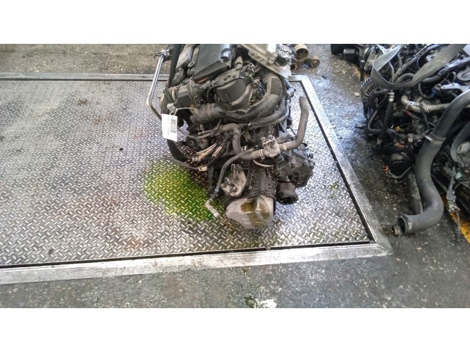 MOTOR CON ACCESORIOS Y CAJA DE CAMBIOS PEUGEOT 206 2005