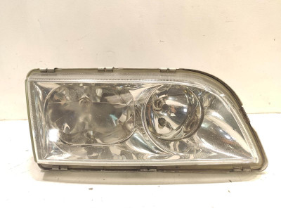 Faro derecho color Plata VOLVO S40 2001