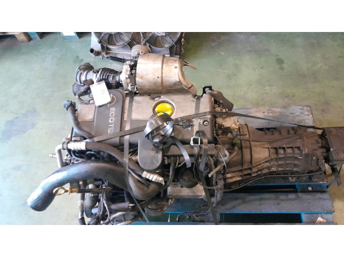 MOTOR CON ACCESORIOS Y CAJA DE CAMBIOS OPEL OMEGA 2003