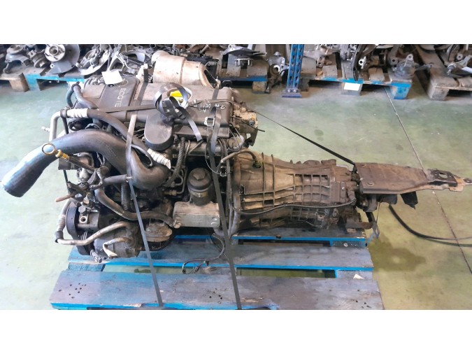 MOTOR CON ACCESORIOS Y CAJA DE CAMBIOS OPEL OMEGA 2003